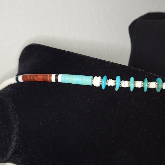 NWOT Navajo Turquoise Rondells & Heishe Bead Necklace - Picture 3 of 7